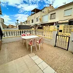 Casa Rocio: Urbanizacion 