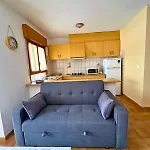 Casa Rocio: Urbanizacion 