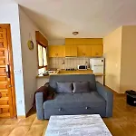 Apartment Casa Rocio: Urbanizacion 