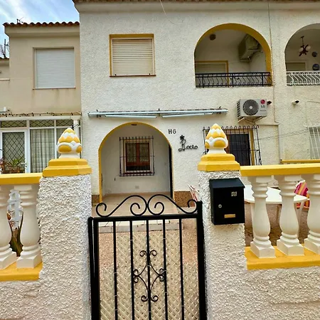 Casa Rocio Urbanizacion El Paraiso