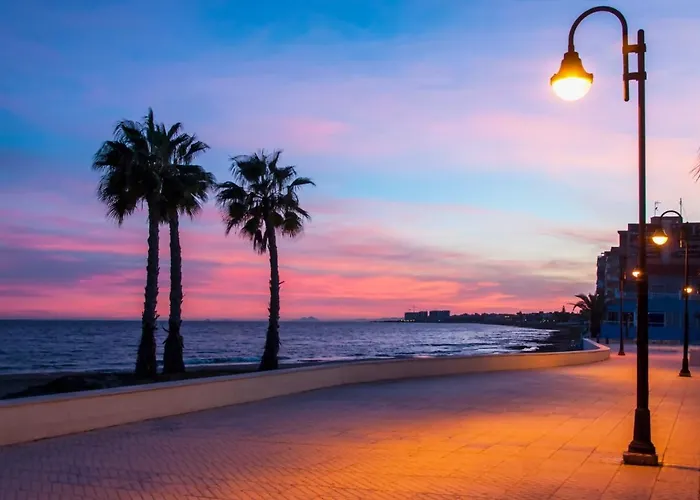 Casa Rocio: Urbanizacion 