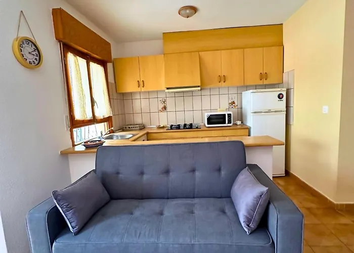 Casa Rocio: Urbanizacion 